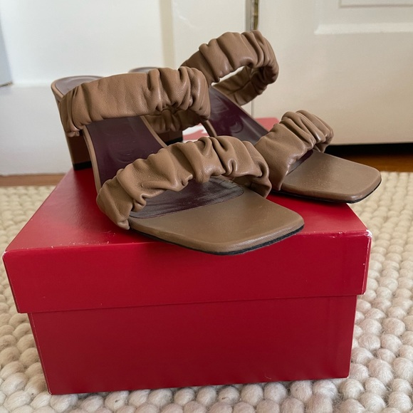 Staud Frankie Ruched Sandal - Picture 3 of 7